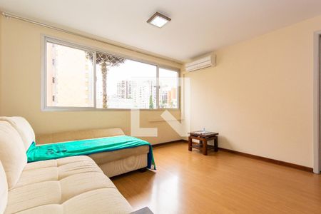 Sala de apartamento para alugar com 3 quartos, 78m² em Cabral, Curitiba