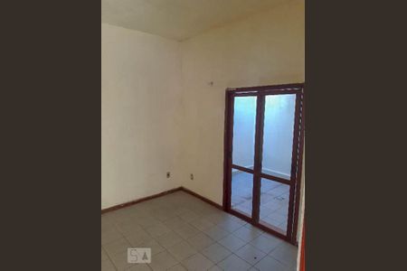 Casa à venda com 5 quartos, 100m² em Sarandi, Porto Alegre