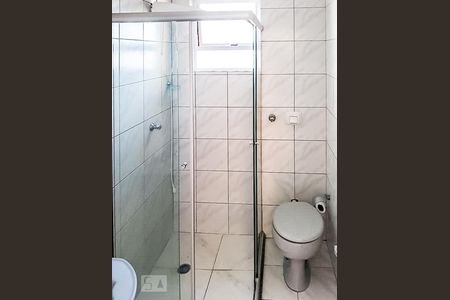 Banheiro de apartamento à venda com 1 quarto, 38m² em Partenon, Porto Alegre