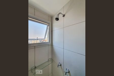 Detalhe do banheiro  de apartamento para alugar com 1 quarto, 42m² em Vila Santo Estéfano, São Paulo