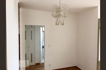 Sala de apartamento à venda com 1 quarto, 55m² em Cambuí, Campinas