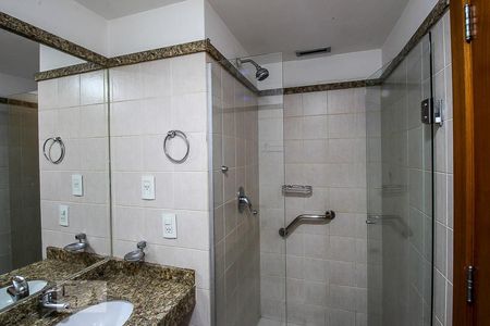 Banheiro de apartamento para alugar com 1 quarto, 24m² em Taguatinga Centro (taguatinga), Brasília