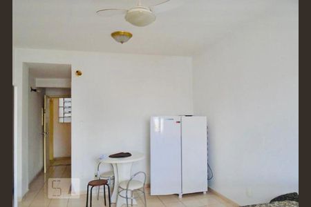 Sala/Quarto de kitnet/studio para alugar com 1 quarto, 30m² em Bela Vista, São Paulo