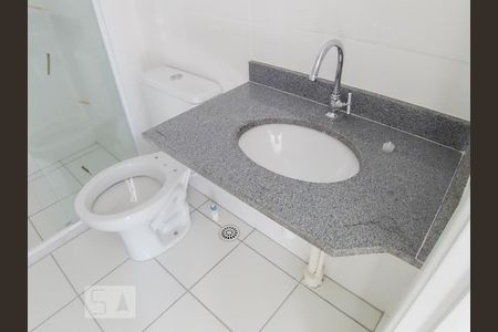 Banheiro de apartamento para alugar com 2 quartos, 56m² em Jardim Peri, São Paulo