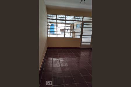 Sala de casa para alugar com 2 quartos, 126m² em Vila Santo Estéfano, São Paulo