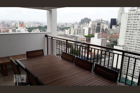 Studio à venda com 32m², 1 quarto e sem vaga Studio à venda com 32m², 1 quarto e sem vagaÁrea Comum - Espaço Gourmet