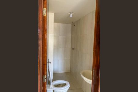 Banheiro da suíte de apartamento para alugar com 1 quarto, 32m² em Alto da Glória, Curitiba