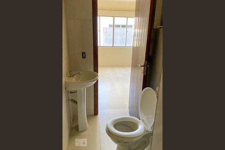 Banheiro da suíte de apartamento para alugar com 1 quarto, 32m² em Alto da Glória, Curitiba