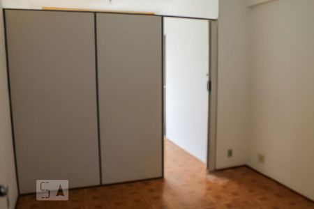 Sala de kitnet/studio para alugar com 1 quarto, 40m² em Cambuí, Campinas