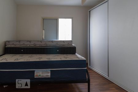 Quarto 1 de apartamento para alugar com 2 quartos, 75m² em Vila Indiana, São Paulo