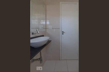 Banheiro de apartamento para alugar com 2 quartos, 75m² em Vila Indiana, São Paulo