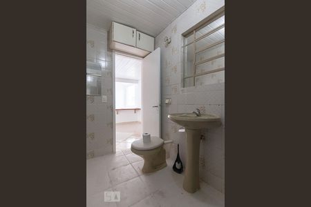 Banheiro de apartamento para alugar com 1 quarto, 43m² em Alto da Rua Xv, Curitiba