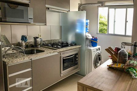 Cozinha  de apartamento à venda com 2 quartos, 48m² em Protásio Alves, Porto Alegre