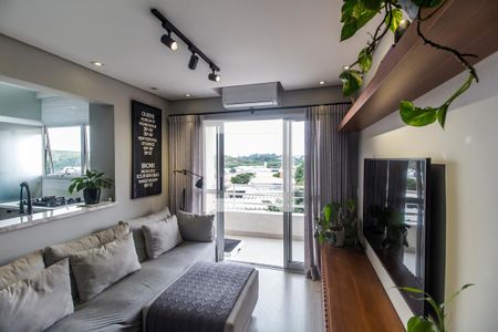 Sala de TV de apartamento à venda com 3 quartos, 79m² em Vila São João, Barueri