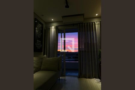 Vista da Sala de TV de apartamento à venda com 3 quartos, 79m² em Vila São João, Barueri