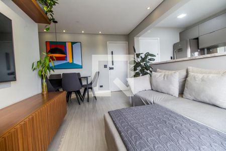 Sala de TV de apartamento à venda com 3 quartos, 79m² em Vila São João, Barueri