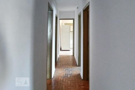 Corredor de casa para alugar com 4 quartos, 160m² em Vila Paulista, São Paulo