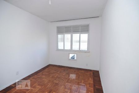 Quarto 2 de apartamento para alugar com 2 quartos, 75m² em Sampaio, Rio de Janeiro