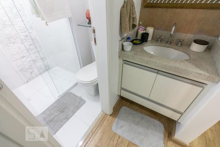 Banheiro de apartamento à venda com 1 quarto, 44m² em Água Branca, São Paulo