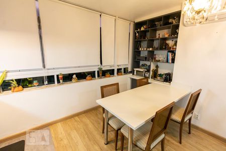 Cozinha de apartamento à venda com 1 quarto, 44m² em Água Branca, São Paulo