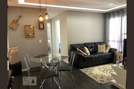 Sala de apartamento para alugar com 2 quartos, 62m² em Vila Anastácio, São Paulo