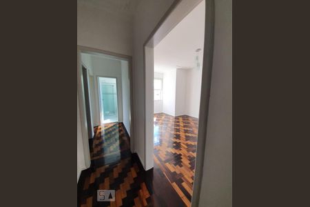 Corredor de apartamento para alugar com 2 quartos, 74m² em Rio Branco, Porto Alegre