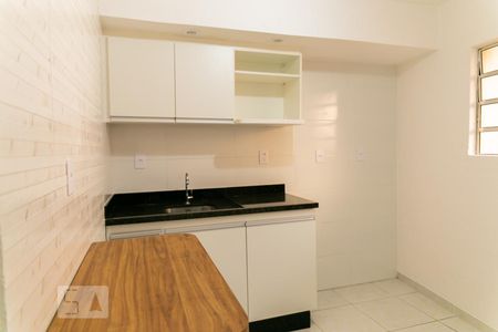 Cozinha de kitnet/studio para alugar com 1 quarto, 35m² em Aclimação, São Paulo