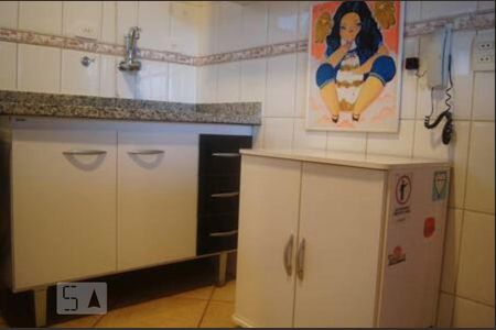 Cozinha de apartamento à venda com 2 quartos, 65m² em Vila Madalena, São Paulo