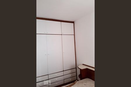 Quarto 02 de apartamento para alugar com 2 quartos, 70m² em Perdizes, São Paulo