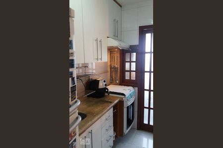 cozinha de apartamento para alugar com 2 quartos, 50m² em Fazenda Morumbi, São Paulo