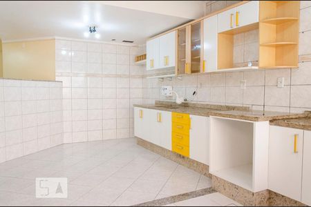 Cozinha de casa à venda com 4 quartos, 150m² em Mato Grande, Canoas