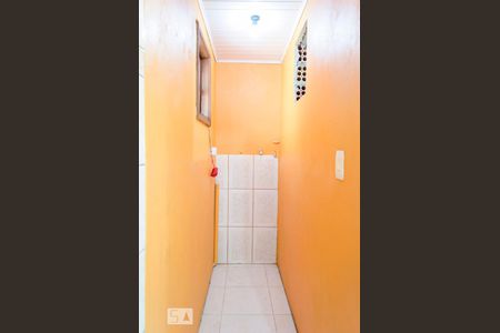 Lavanderia de casa à venda com 4 quartos, 150m² em Mato Grande, Canoas