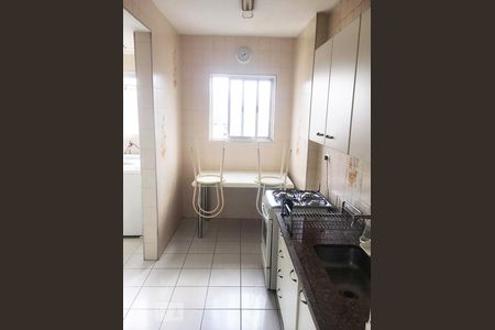 Cozinha de apartamento para alugar com 2 quartos, 60m² em Vila Califórnia, São Paulo