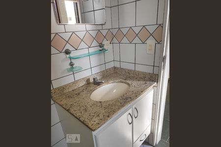 Banheiro da suíte de apartamento à venda com 2 quartos, 70m² em Vila Rossi Borghi E Siqueira, Campinas