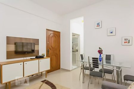 Sala de apartamento para alugar com 1 quarto, 42m² em Botafogo, Rio de Janeiro