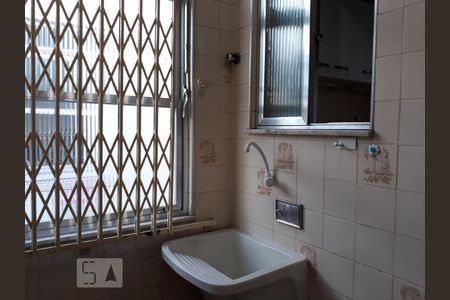 Área de Serviço de apartamento para alugar com 2 quartos, 74m² em Olaria, Rio de Janeiro