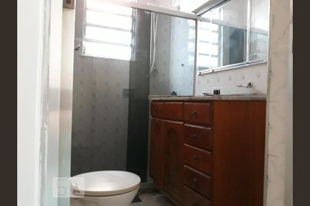 Banheiro de apartamento para alugar com 2 quartos, 74m² em Olaria, Rio de Janeiro