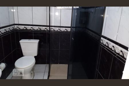 Banheiro de casa para alugar com 2 quartos, 101m² em Santo Antônio, Osasco