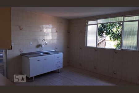 Cozinha de casa para alugar com 2 quartos, 101m² em Santo Antônio, Osasco