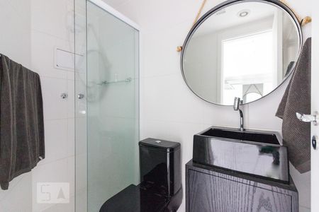Banheiro de kitnet/studio para alugar com 1 quarto, 20m² em Santana, São Paulo