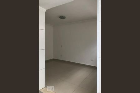 Edícula  de casa para alugar com 3 quartos, 130m² em Parque Jabaquara, São Paulo