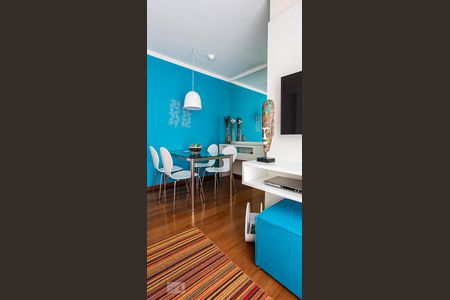 Sala de apartamento à venda com 2 quartos, 50m² em Vila Firmiano Pinto, São Paulo