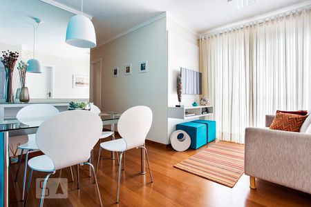 Sala de apartamento à venda com 2 quartos, 50m² em Vila Firmiano Pinto, São Paulo