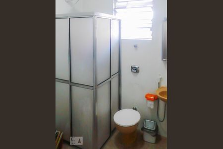 Banheiro de apartamento à venda com 3 quartos, 95m² em Vila Nova Conceição, São Paulo