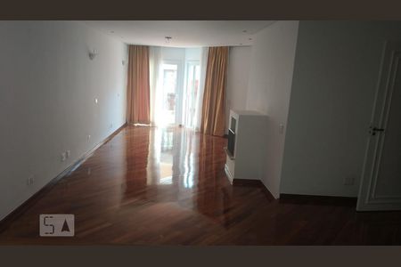 Sala de casa à venda com 3 quartos, 220m² em Alto de Pinheiros, São Paulo