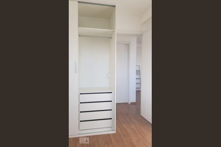 Quarto de apartamento à venda com 2 quartos, 43m² em Santa Teresinha, São Paulo