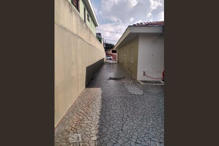 Garagem de casa para alugar com 4 quartos, 400m² em Vila Moraes, São Paulo