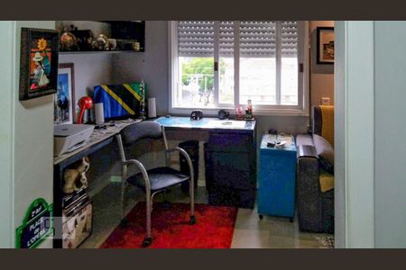 Sala de kitnet/studio à venda com 1 quarto, 34m² em Azenha, Porto Alegre