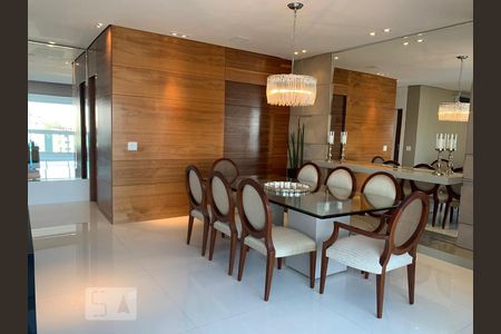 Apartamento à venda com 280m², 4 quartos e 4 vagasSala