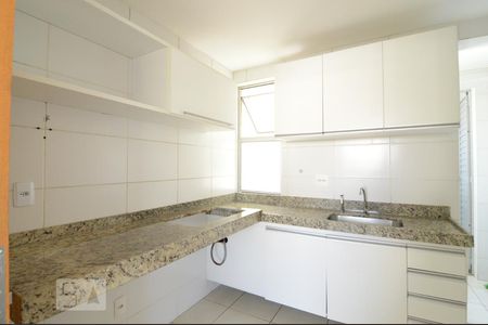 Cozinha de apartamento à venda com 3 quartos, 100m² em Castelo, Belo Horizonte